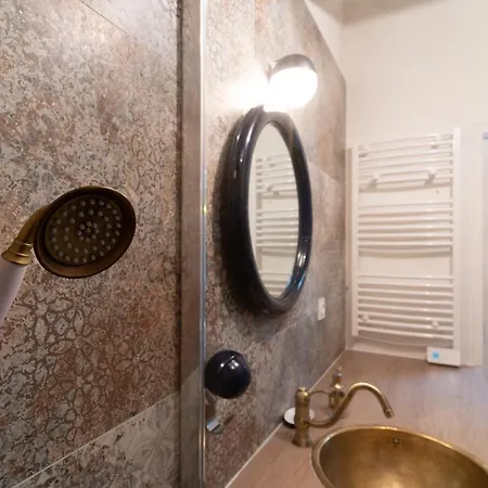 Sur La Place , Centre Village Cosy&calme 2ch Apartamento Lapeyrouse-Fossat