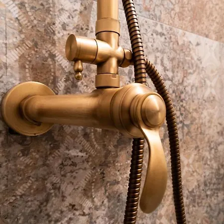 Apartamento Sur La Place , Centre Village Cosy&calme 2ch Lapeyrouse-Fossat