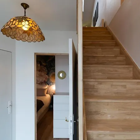 Appartement Sur La Place , Centre Village Cosy & Calme 2ch *