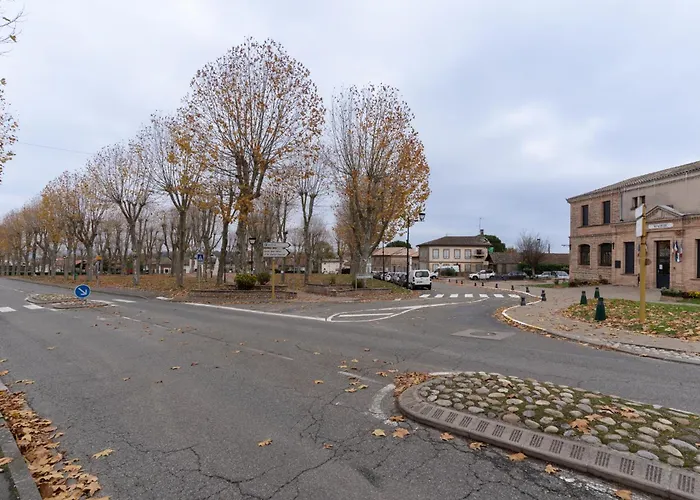 Lejlighed Sur La Place , Centre Village Cosy & Calme 2ch